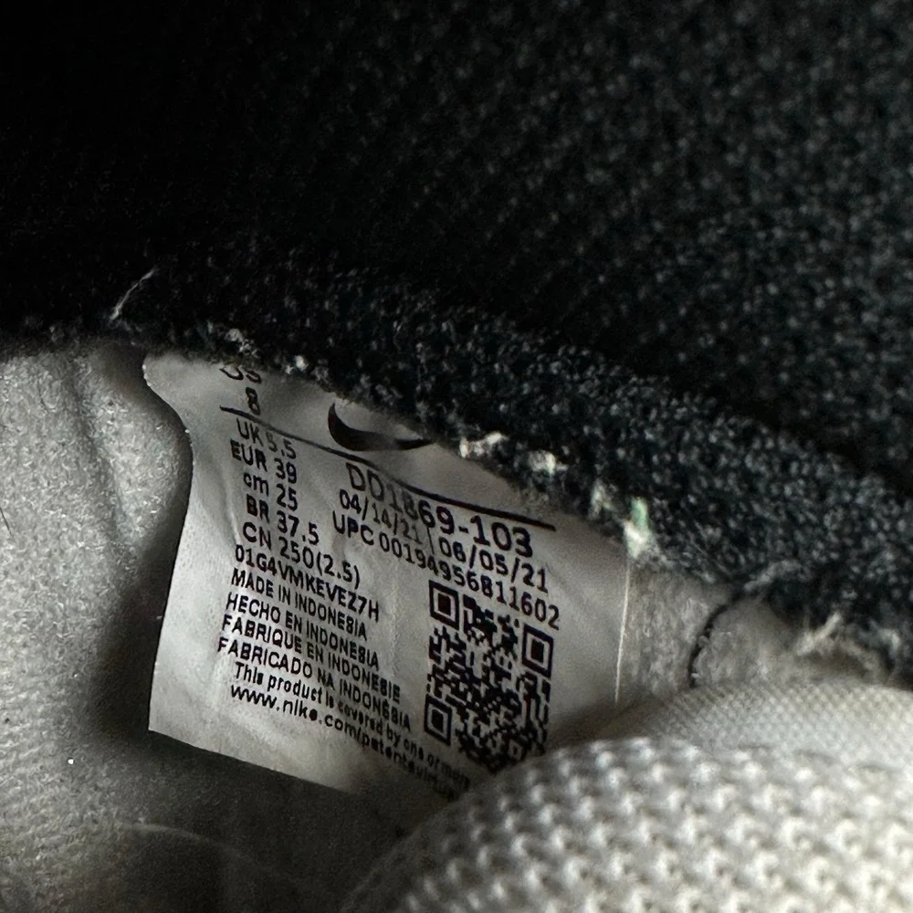Nike‎ Dunk High Panda Sneakers Women's Size 8 White/Black DD1869 103